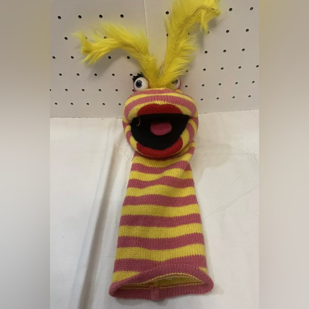 Puppet Company Monster Lipstick Hand Sock Puppet EUC
